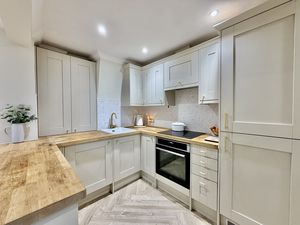 Photo 6- click for photo gallery